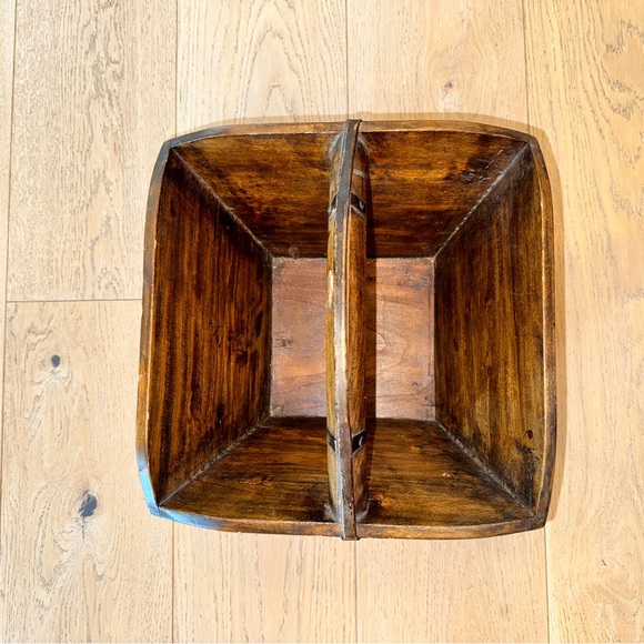 Antique primitive Chinese Wooden rice/grain Storage Basket - Picture 2 of 6